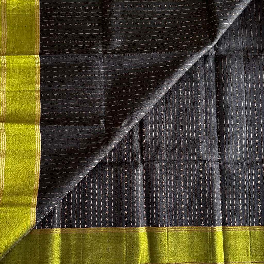 Jet Black Designer Pure Silk Saree With Chartreuse Green Pallu