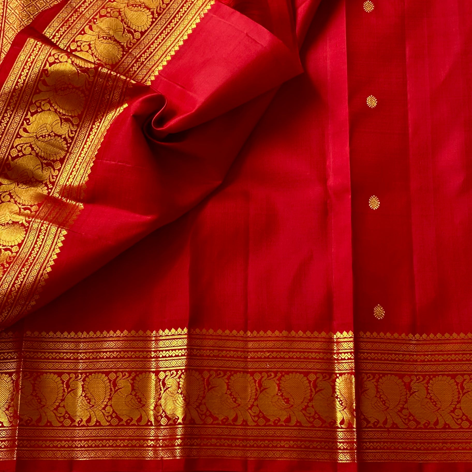 Perfect Red Kanjeevaram Pure Zari Silk Saree With Designer Peacock Borders