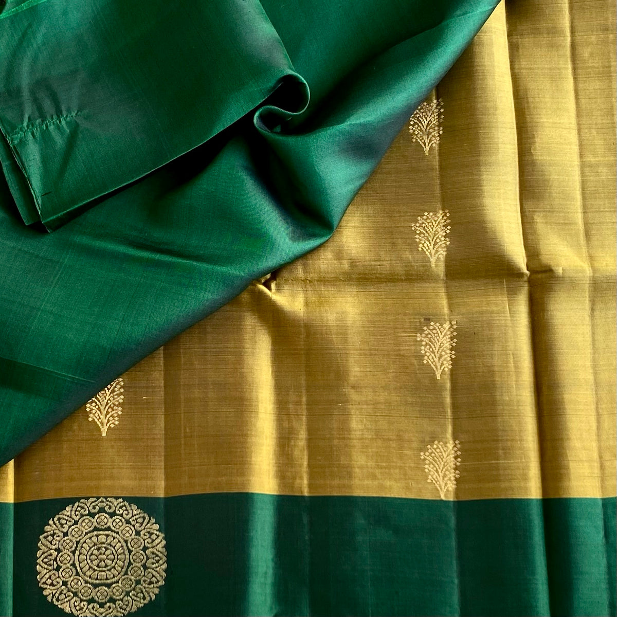 Olive Gold Designer Pure Silk Saree With Bottle Green Pallu