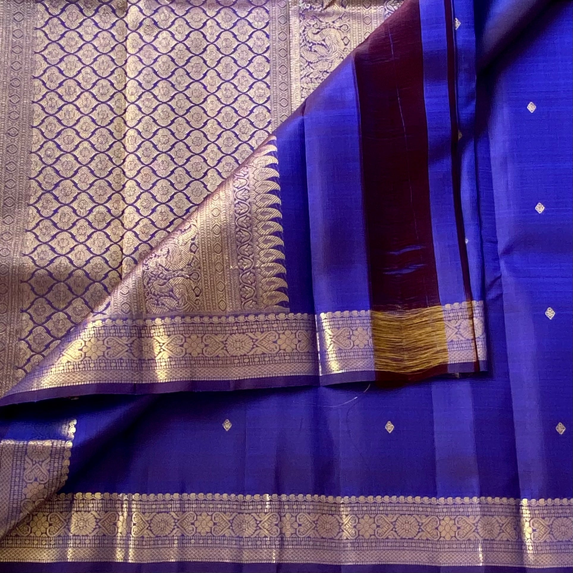 Dual shaded Indigo bluish purple Handwoven pure Kanjeevaram silk