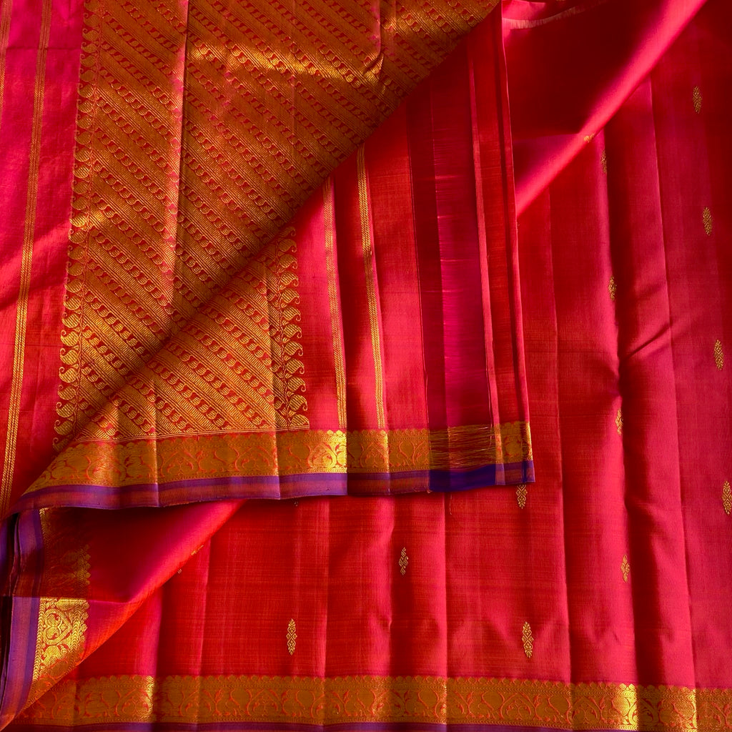 Kanakambari Red Kanjeevaram Pure Zari Silk Saree With Violet Gold Edging