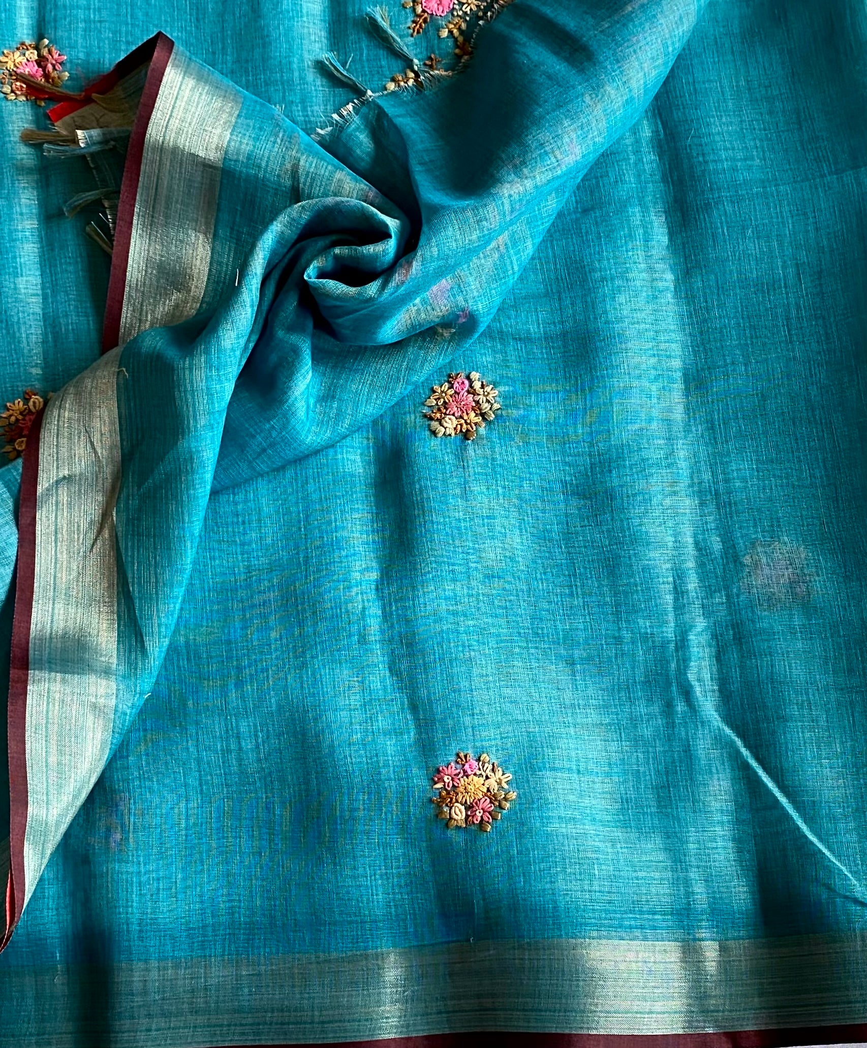 Teal French Knot Embroidered Soft Linen With Gold Zari Border & Hand Embroidered Pallu