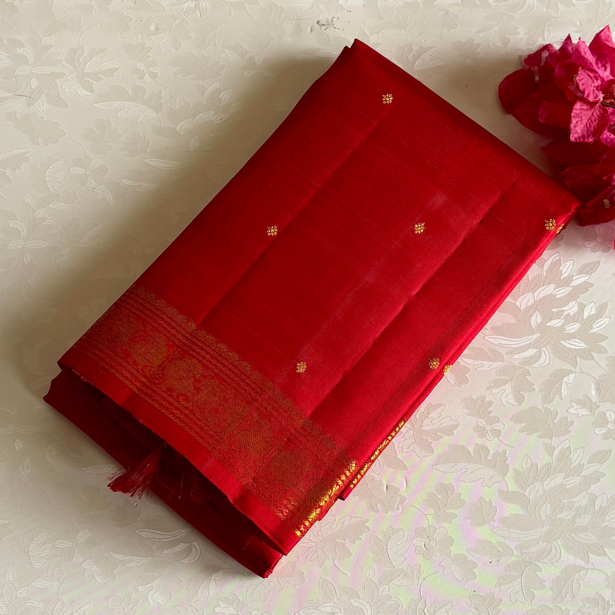 Ruby Red Kanjeevaram Pure Zari Silk Saree With Antique Gold Pallu