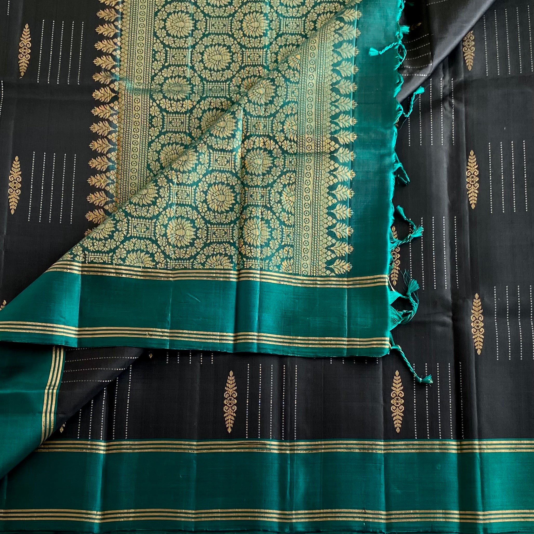 Jet Black Designer Pure Silk Saree With Teal Blue Pallu