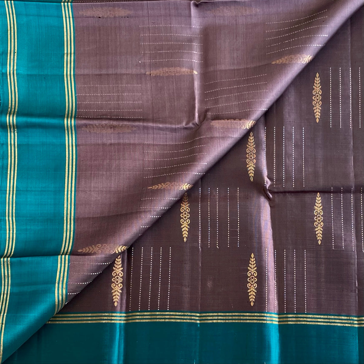 Greyish Mauve With Teal Designer Pure Silk Saree With Zari Pallu