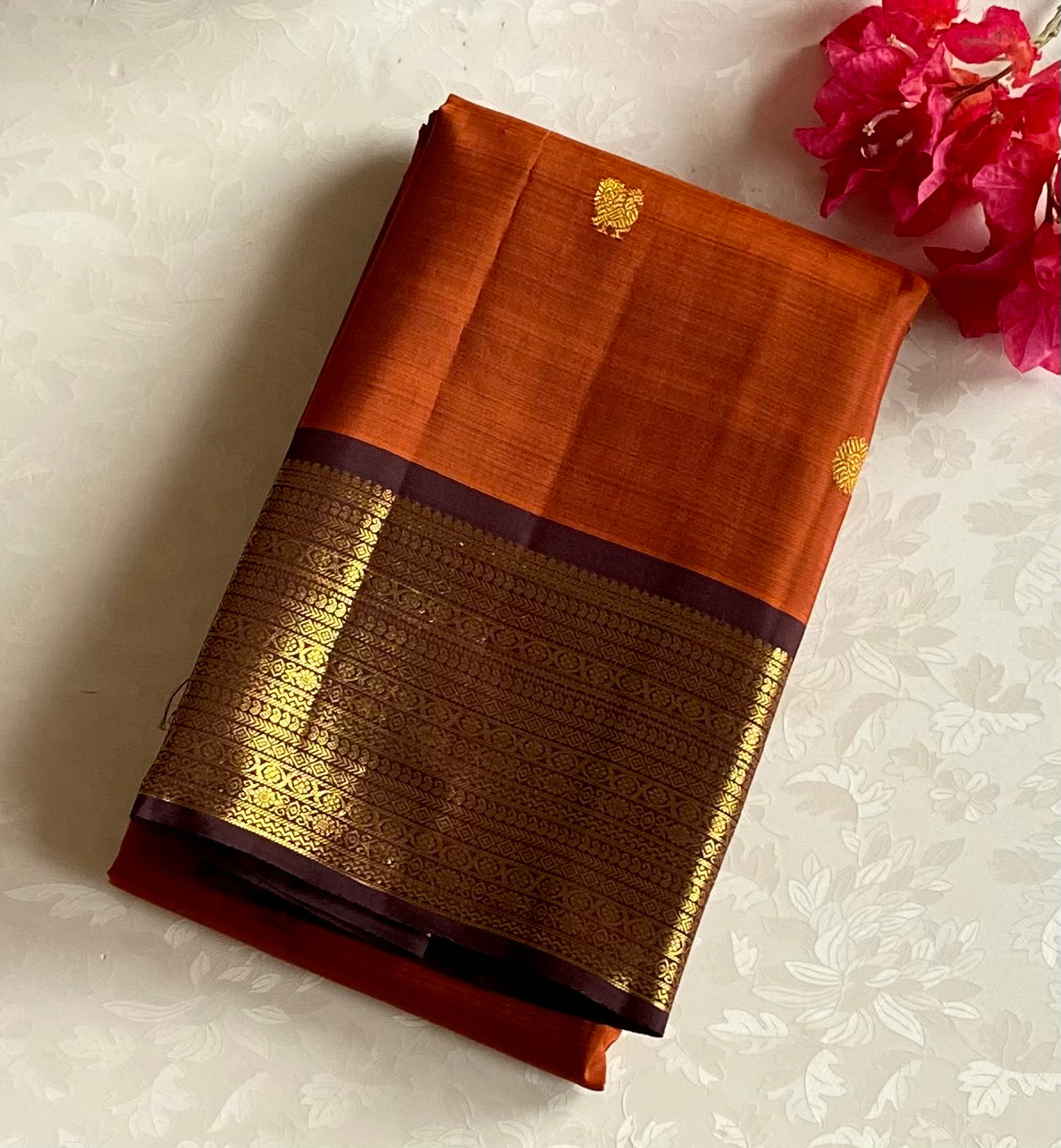 Antique Gold Silk Saree With Aubergine Border And Rust Pallu