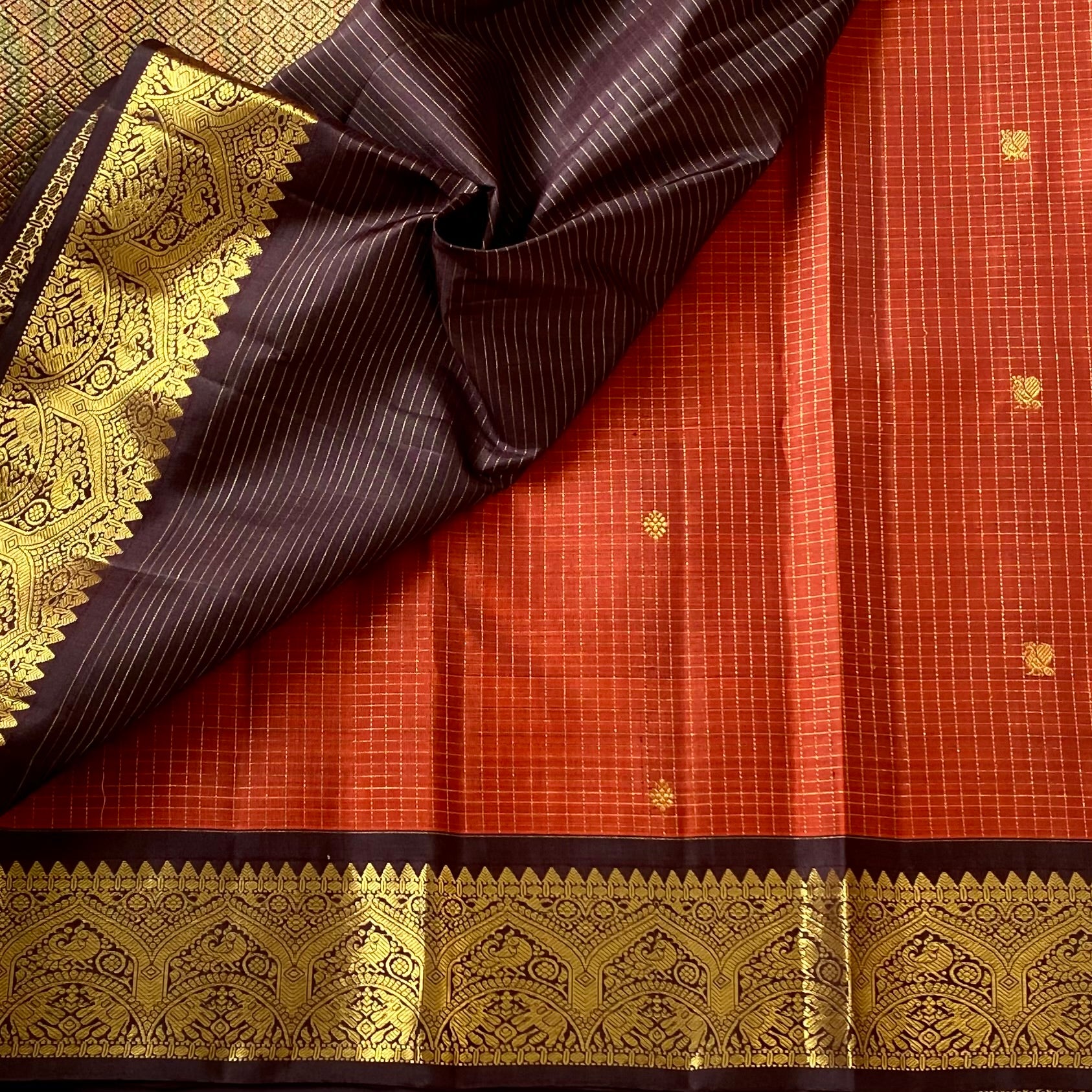 Classic Vintage Rust with Deep Coffee Brown Handwoven Kanjeevaram Silk