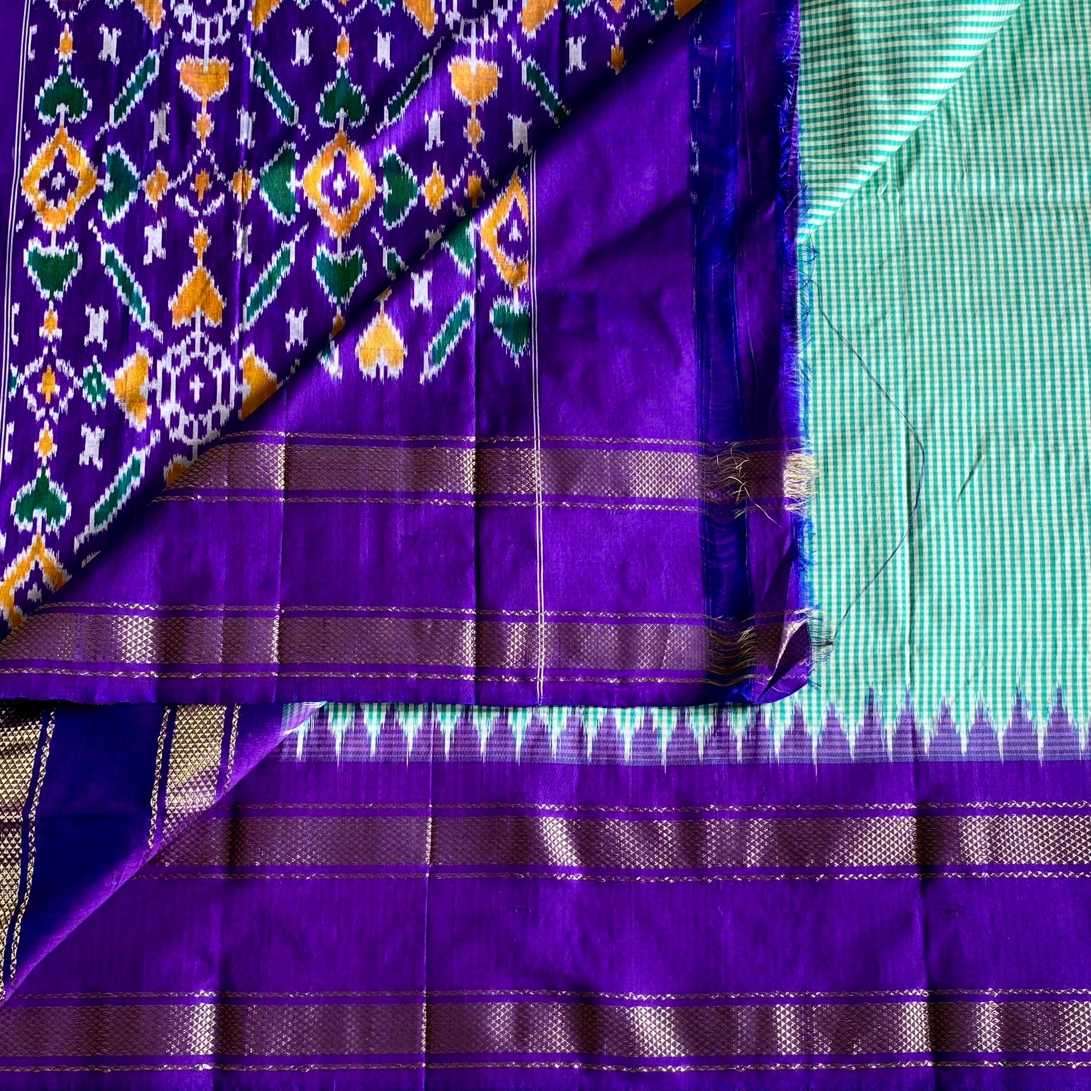 Micro Checkered Sea Green Pure Ikkat Handloom Silk With Ikkat Woven Pallu & Blouse