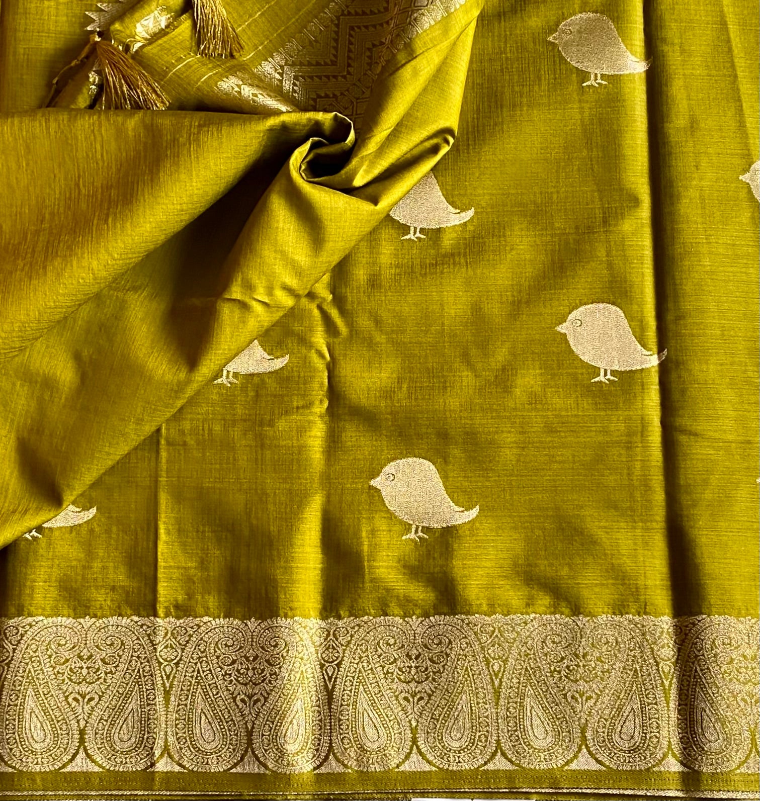 Chartreuse soft tussar beauty with Metallic Gold Bird Motifs Paisley Border Brocade