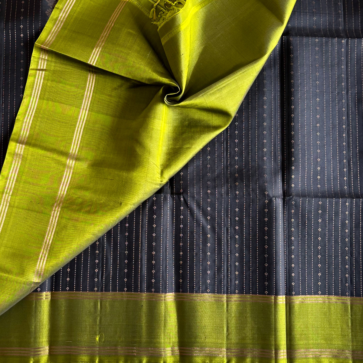Jet Black Designer Pure Silk Saree With Chartreuse Green Pallu