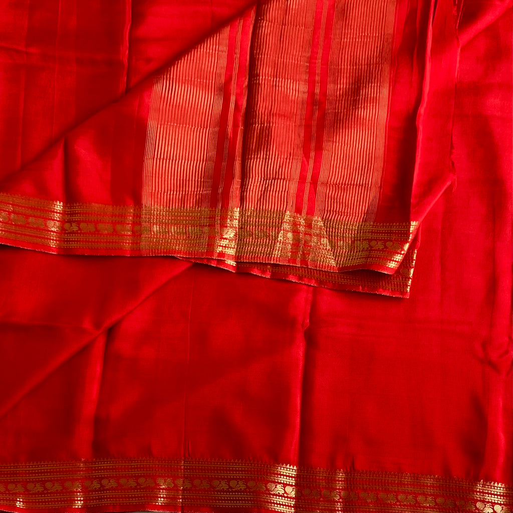 Scarlet Red Soft Crepe Silk Saree With Antique Gold Pallu And Border