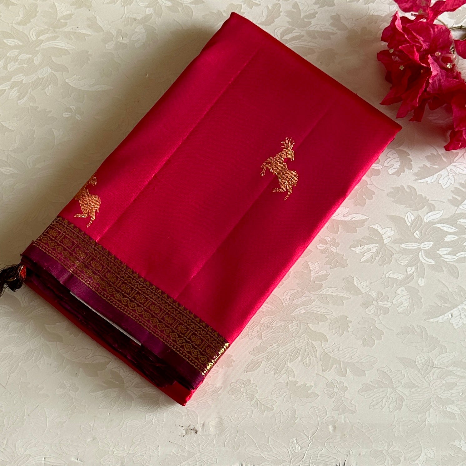 Kanjeevaram Pure Zari Silk Kanakambari Reddish Pink Saree With Deep Wine Pallu