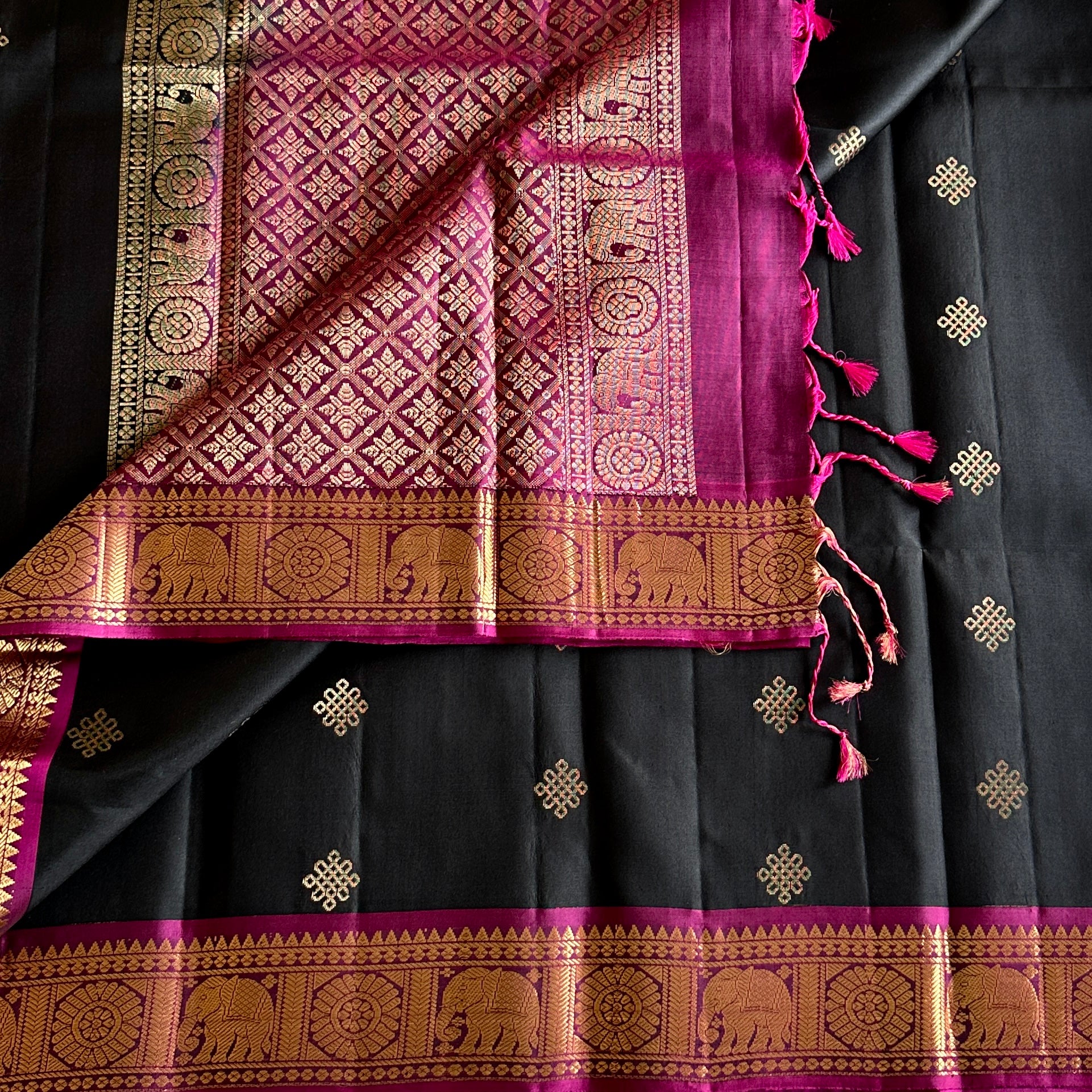 Jet Black Designer Pure Silk Kollam Zari Weave & Magenta Contrast