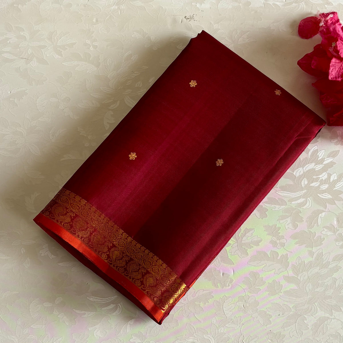 Deep Maroonish Red Kanjeevaram Pure Zari Silk Saree With Antique Gold Pallu