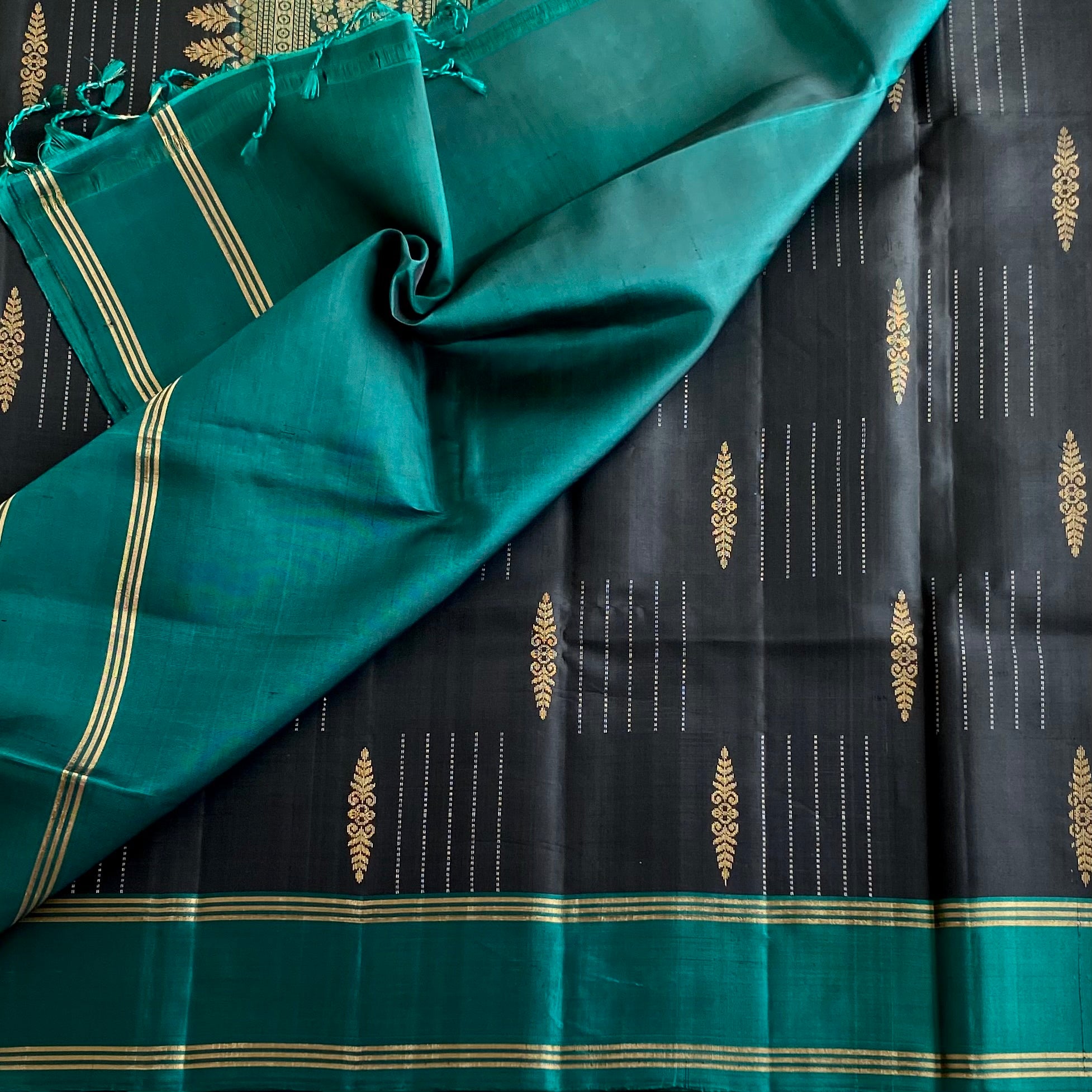 Jet Black Designer Pure Silk Saree With Teal Blue Pallu