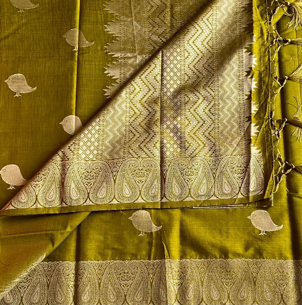 Chartreuse soft tussar beauty with Metallic Gold Bird Motifs Paisley Border Brocade