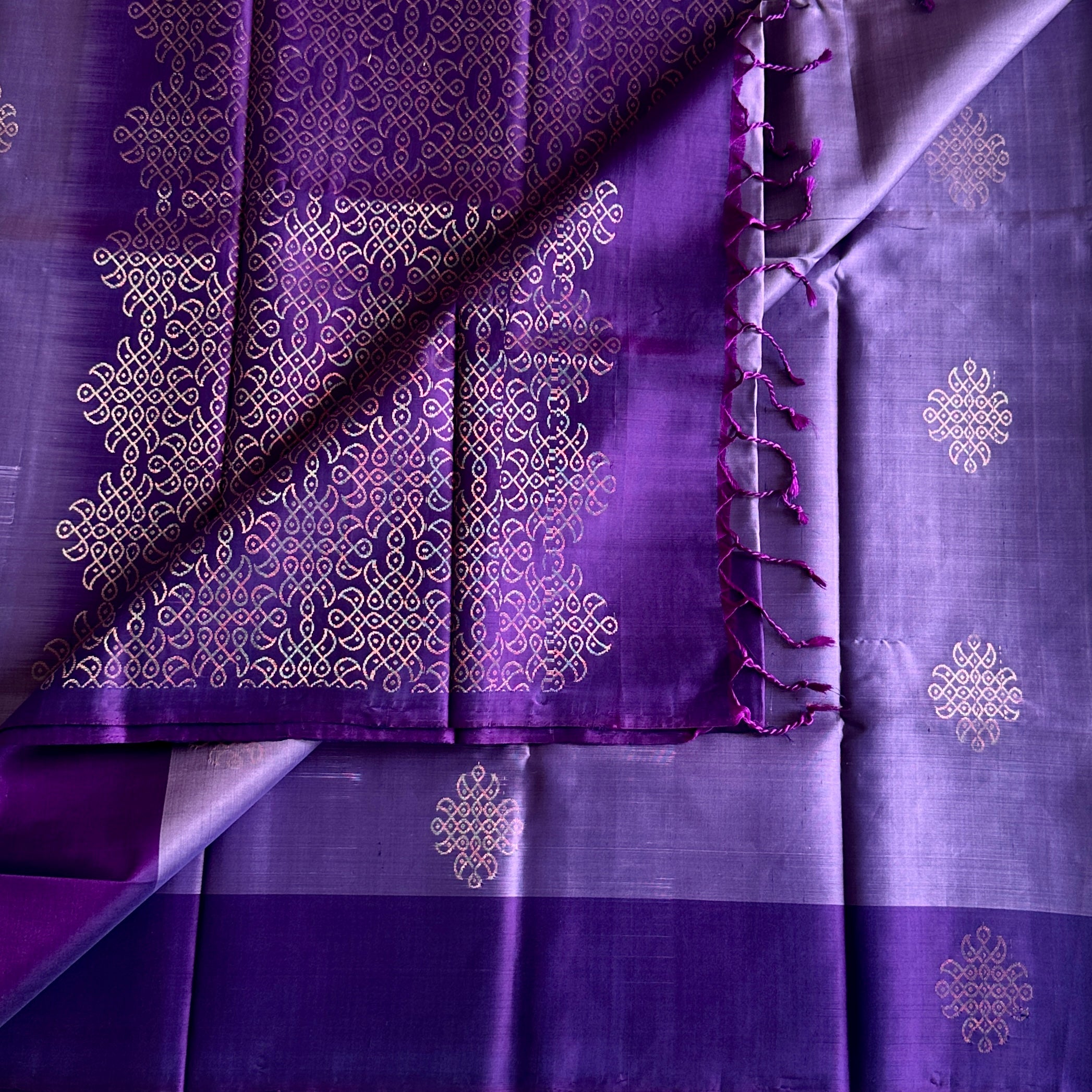 Metallic Lavender Designer Pure Silk Saree With Purple Contrast