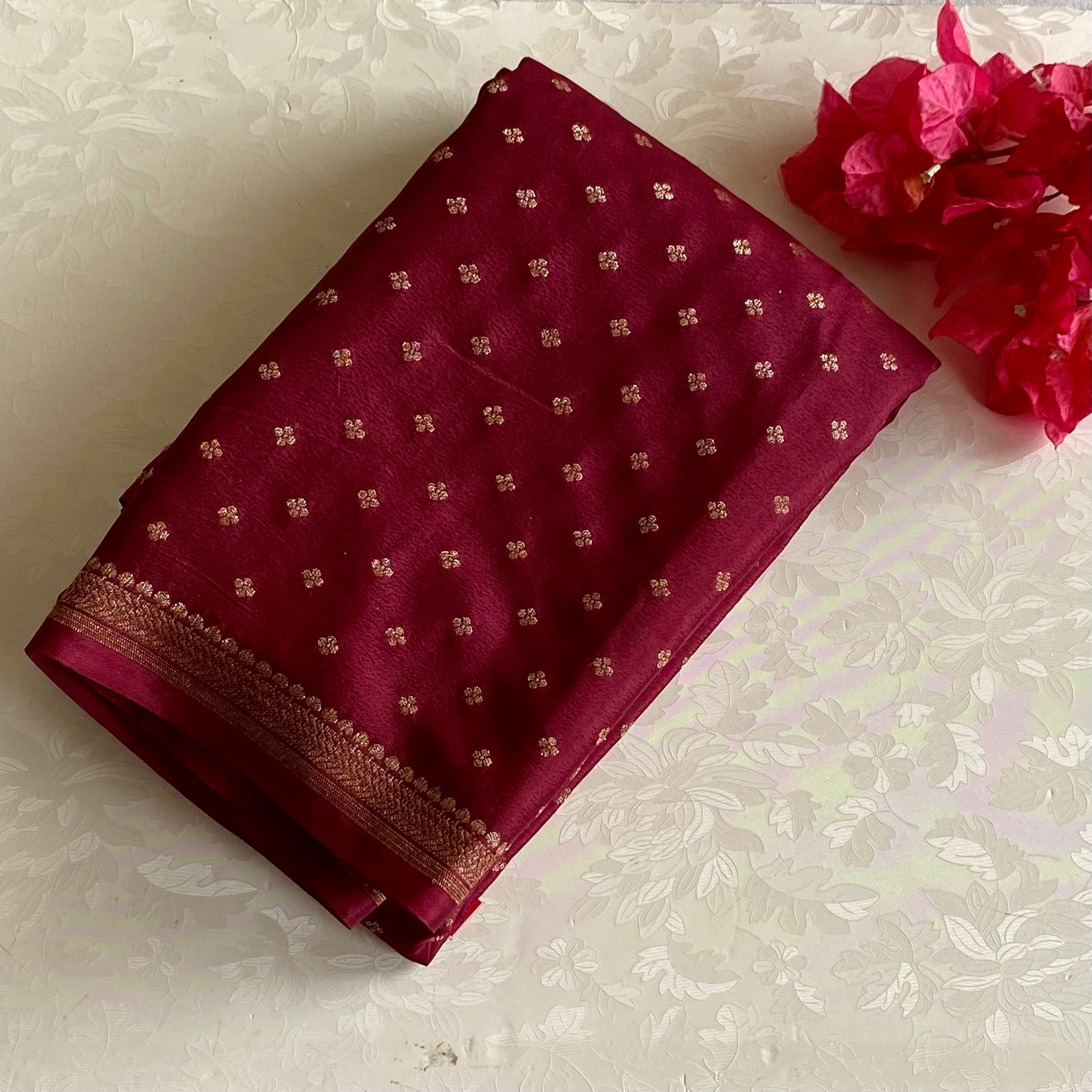 Deep Wine Maroon Banarasi Crepe Silk Saree With Metallic Gold Pallu