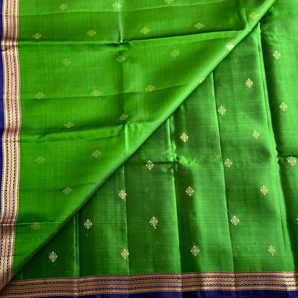 Leaf Green Designer Pure Silk Saree With Royal Blue Pallu