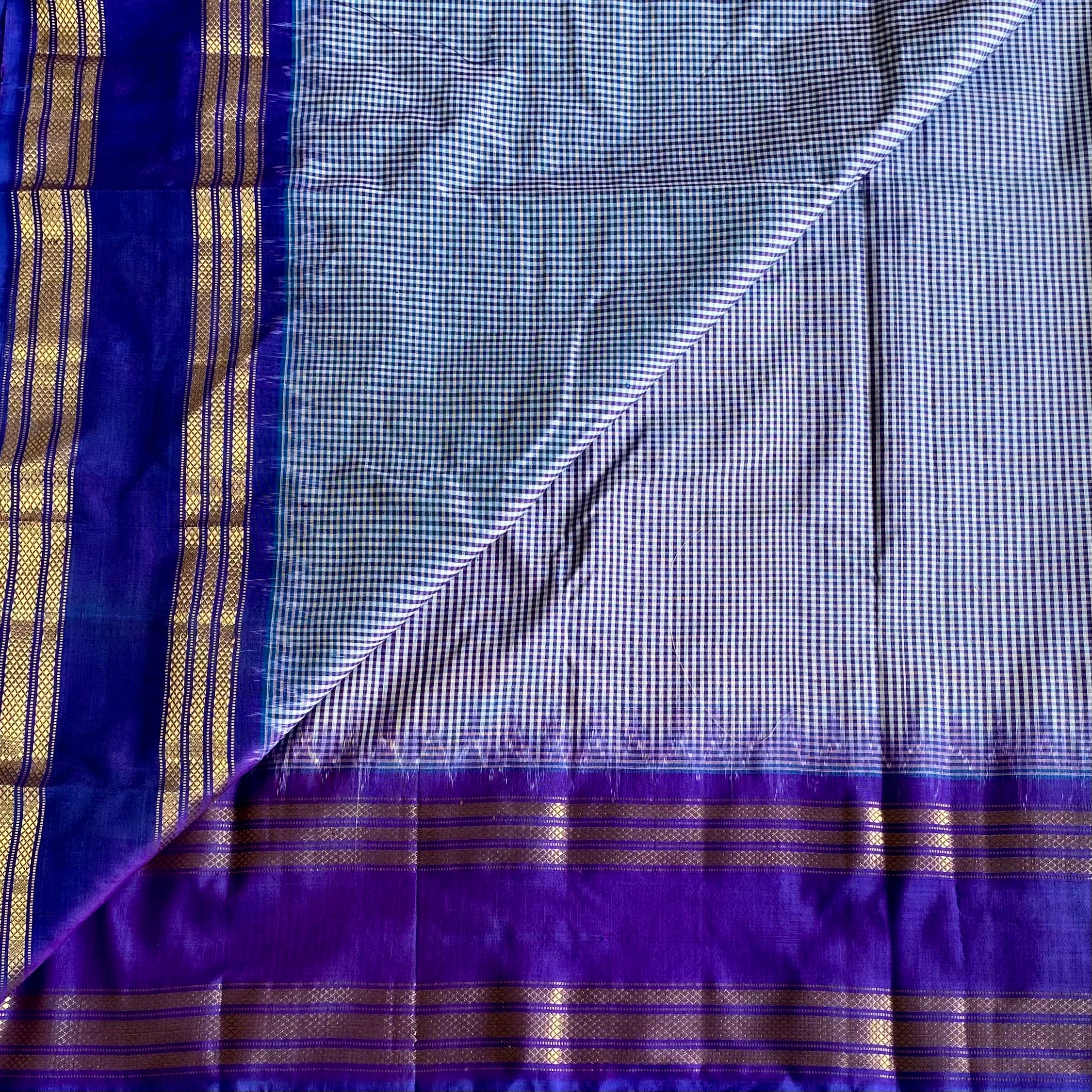Micro Checkered Indigo Pure Ikkat Handloom Silk With Ikkat Woven Pallu & Blouse