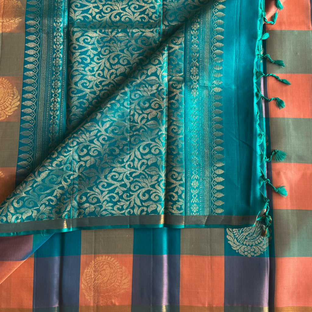 Teal Silk Checked Saree Floral Jaal Pallu Antique Gold Border
