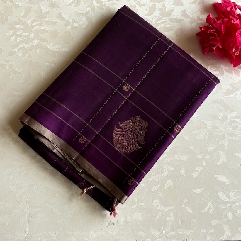Deep Purple Designer Pure Silk Saree With Peach Pallu And Zari