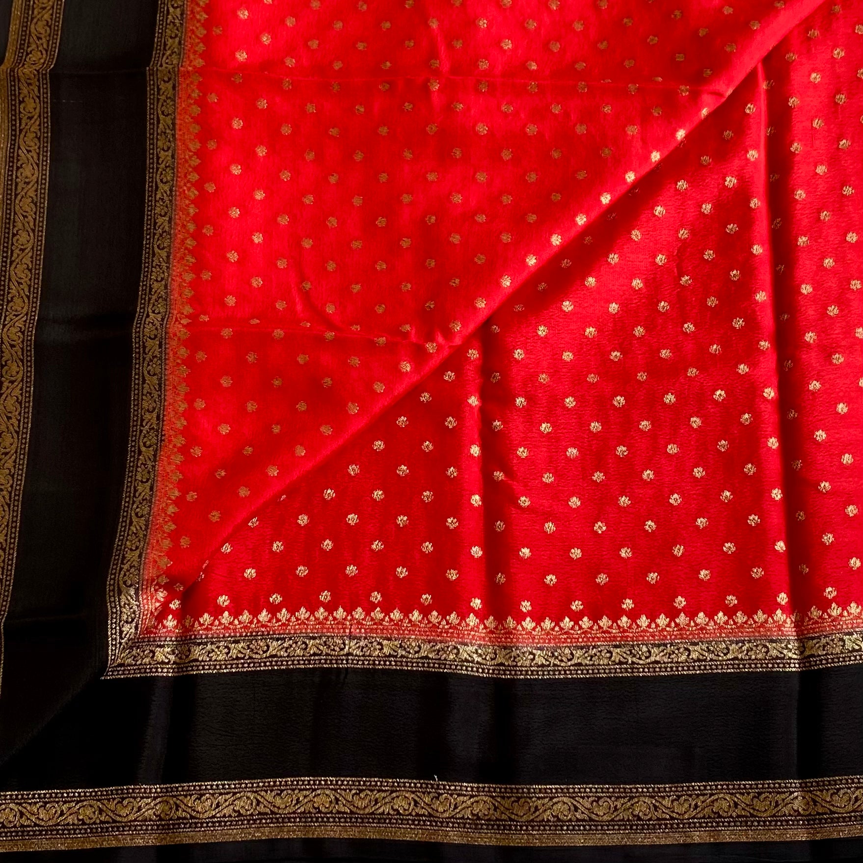 Crimson Red Banarasi Crepe Silk Saree With Jet Black Pallu