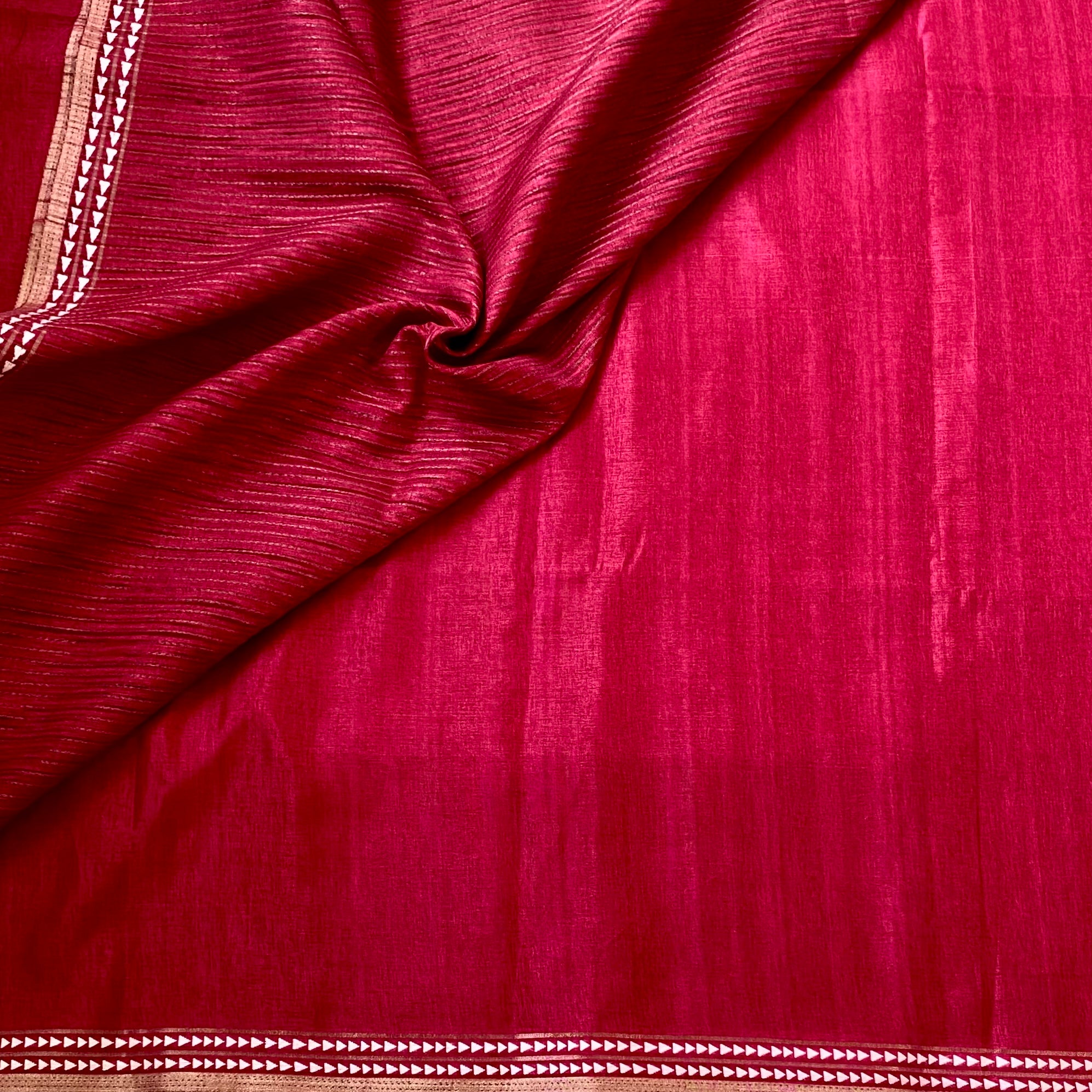 Magenta Soft Tussar with tiny borders and luxurious pallu