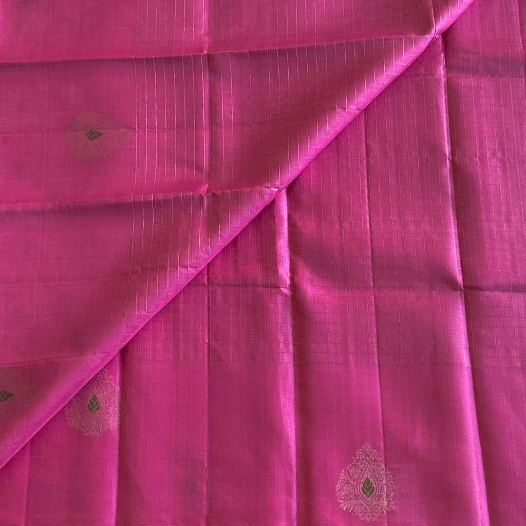 Lotus pink pure silk beauty wit stunning silver zari designer saree .