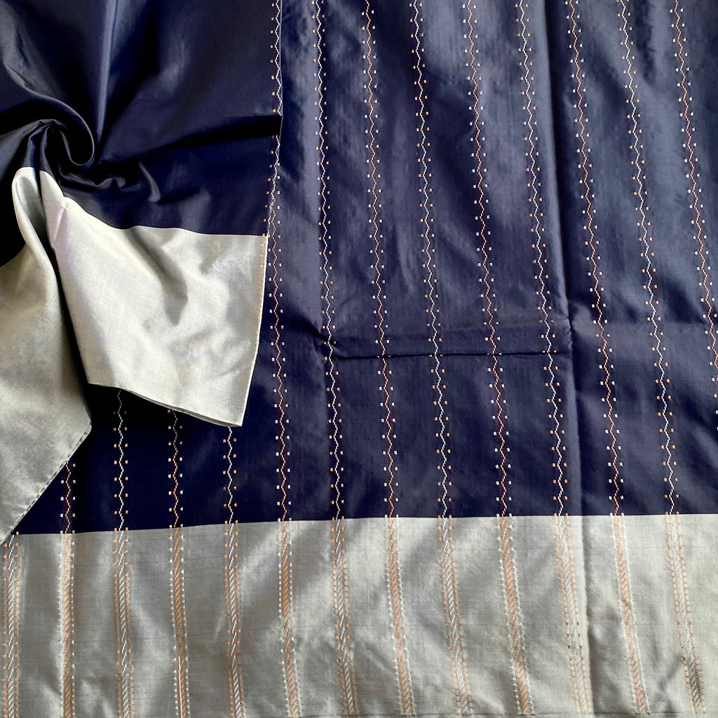 Midnight Navy Soft Mixed Silk Saree With Silver Gray Pallu