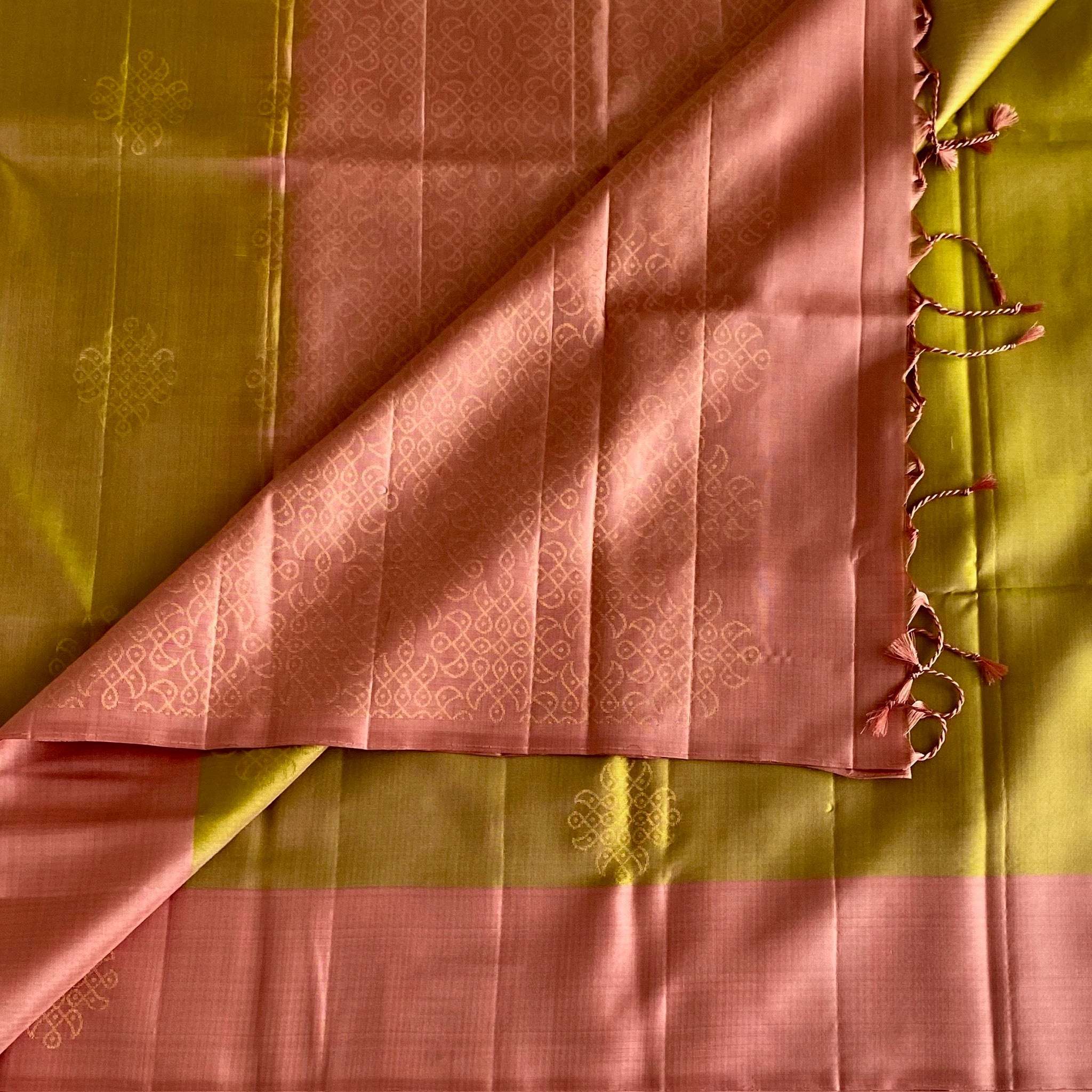 Pastel Olive Green Designer Pure Silk Saree With  Dusky Rose kollam zari weave