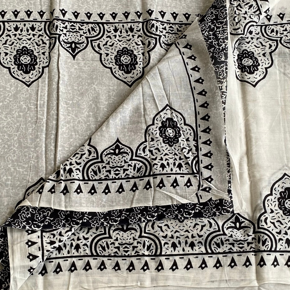 Ivory Jet Black Everyday Saree With Floral Medallion Print