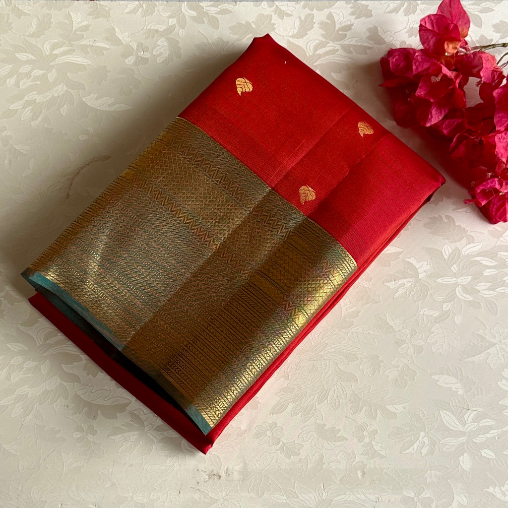 Antique Gold Designer Pure Silk Saree With Crimson Red Pallu