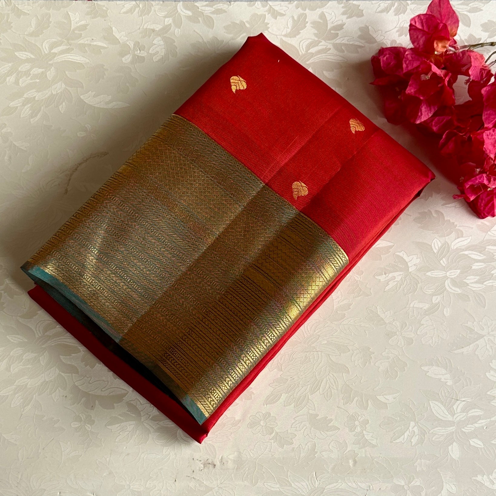 Antique Gold Designer Pure Silk Saree With Crimson Red Pallu