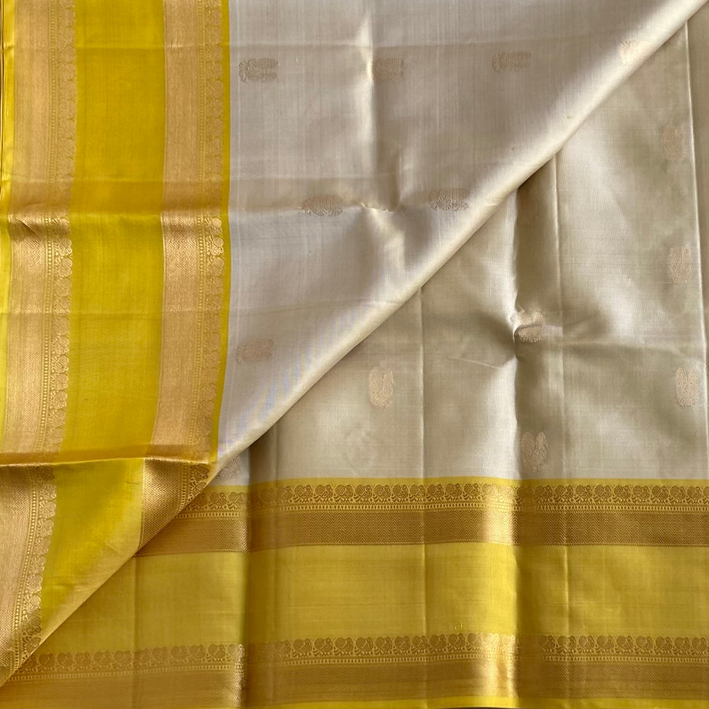 Champagne Ivory Beige Designer Pure Silk With Mustard Yellow Pallu Zari Border