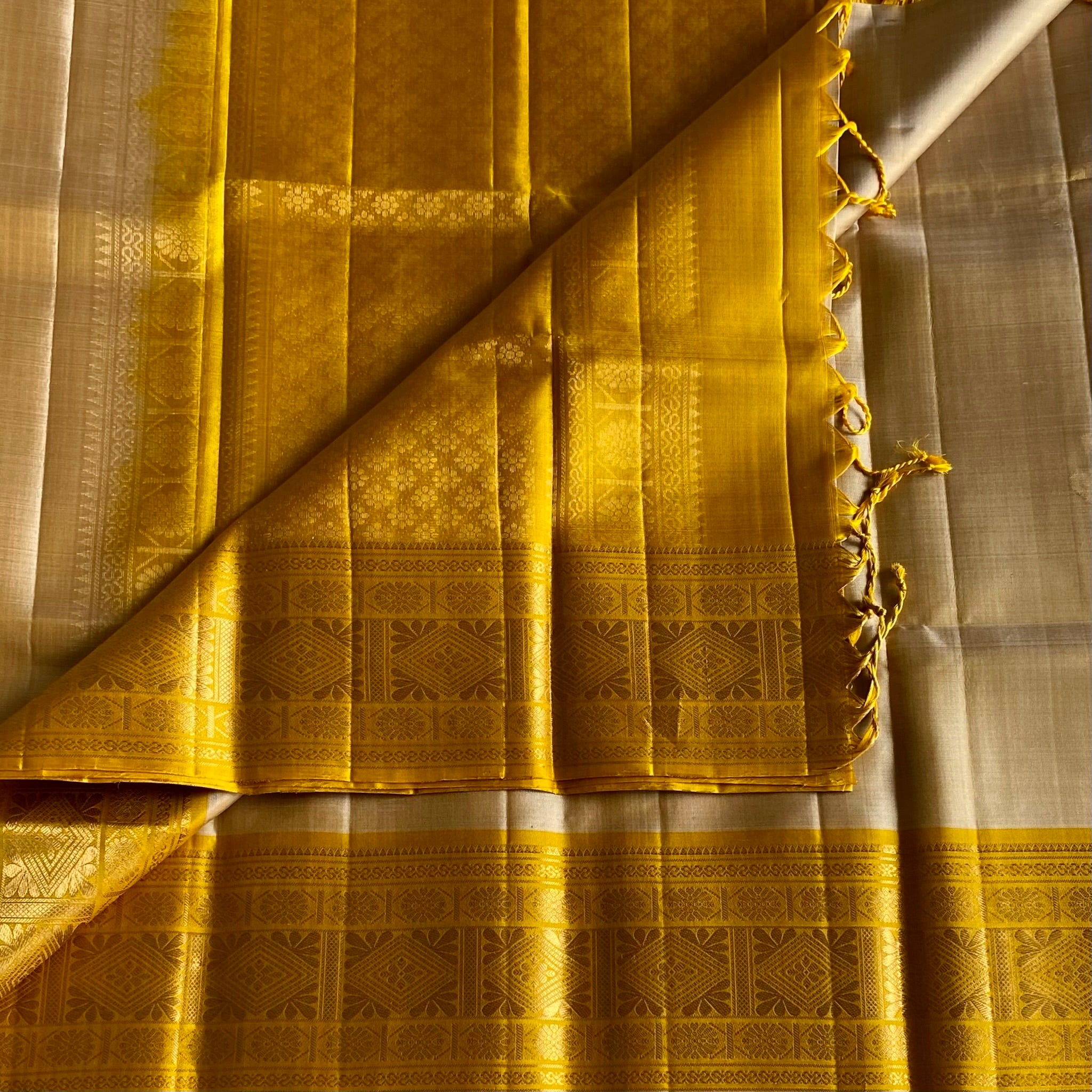 Champagne Beige Designer Pure Silk Saree With Mustard Yellow Pallu