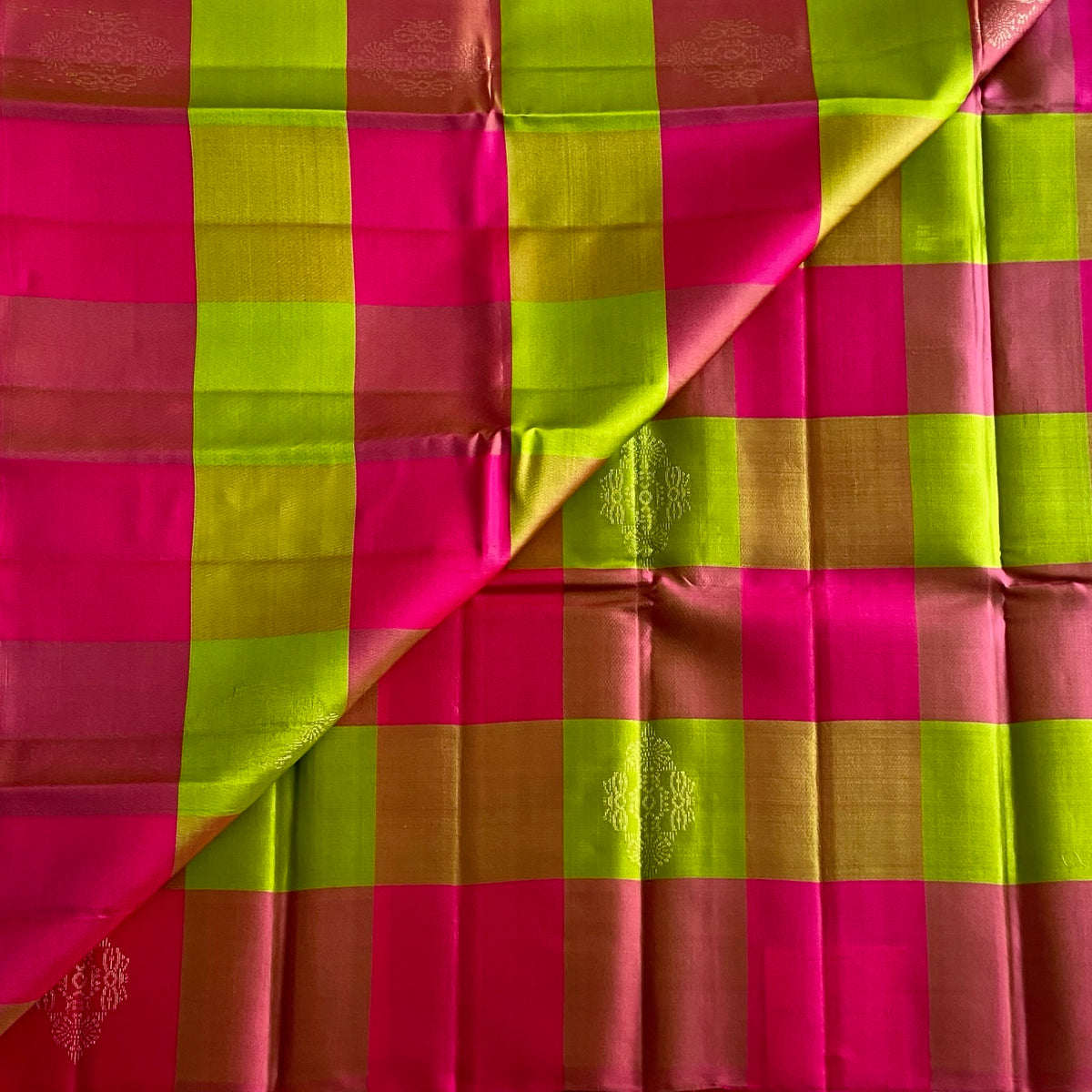 Checkered Rani Pink & Lime Green Designer Pure Silk Saree Gold Zari