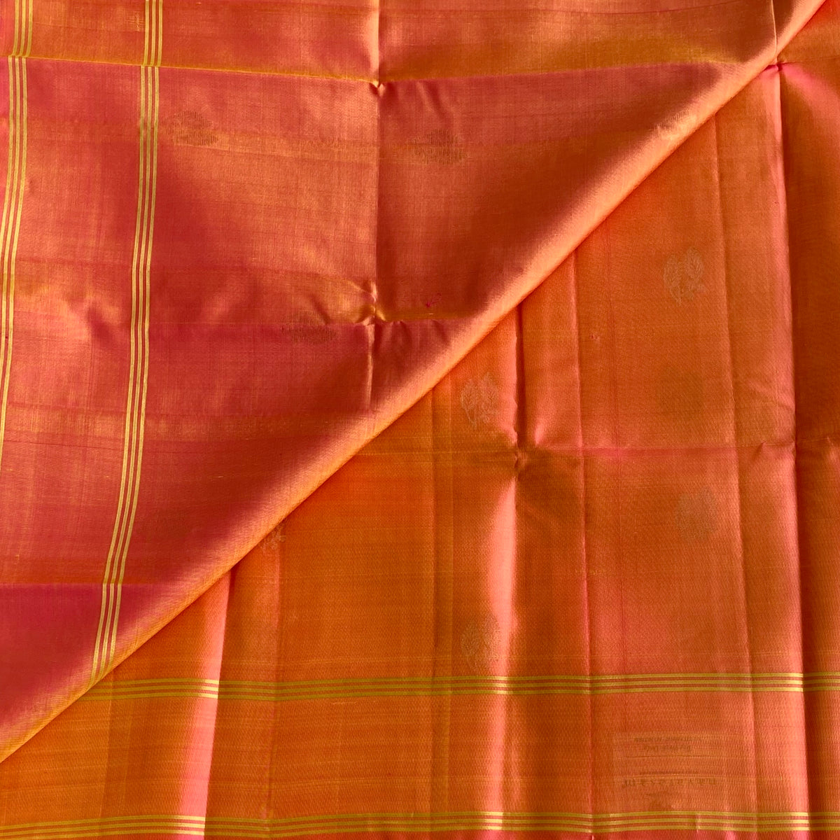 Dual Shaded Sunset Orange Designer Pure Silk Saree With Deep Green Pallu Zari
