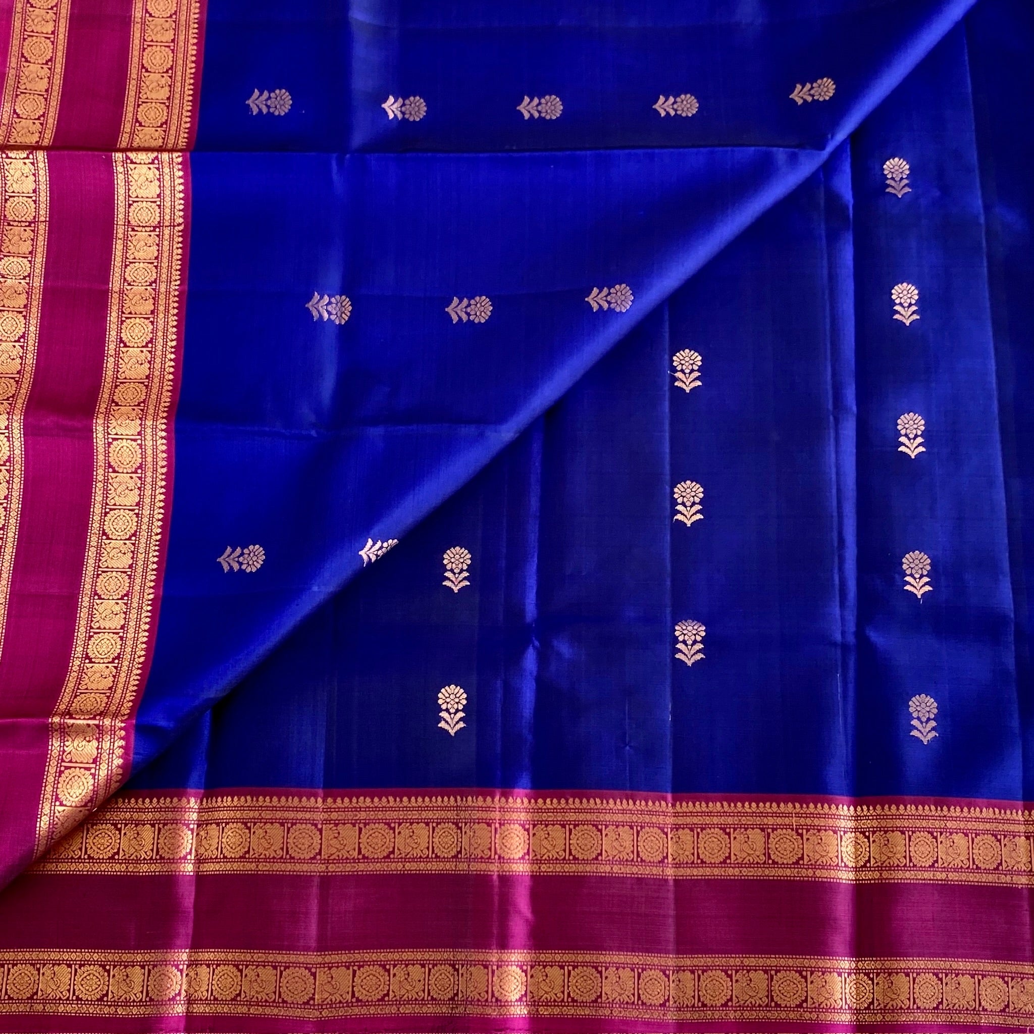 Royal Blue Designer Pure Silk with Stunning Magenta Contrast Pallu