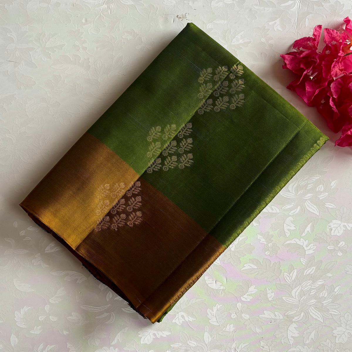 Leaf Green & Antique Mustard Gold Designer Pure Silk Saree With Woven Pallu
