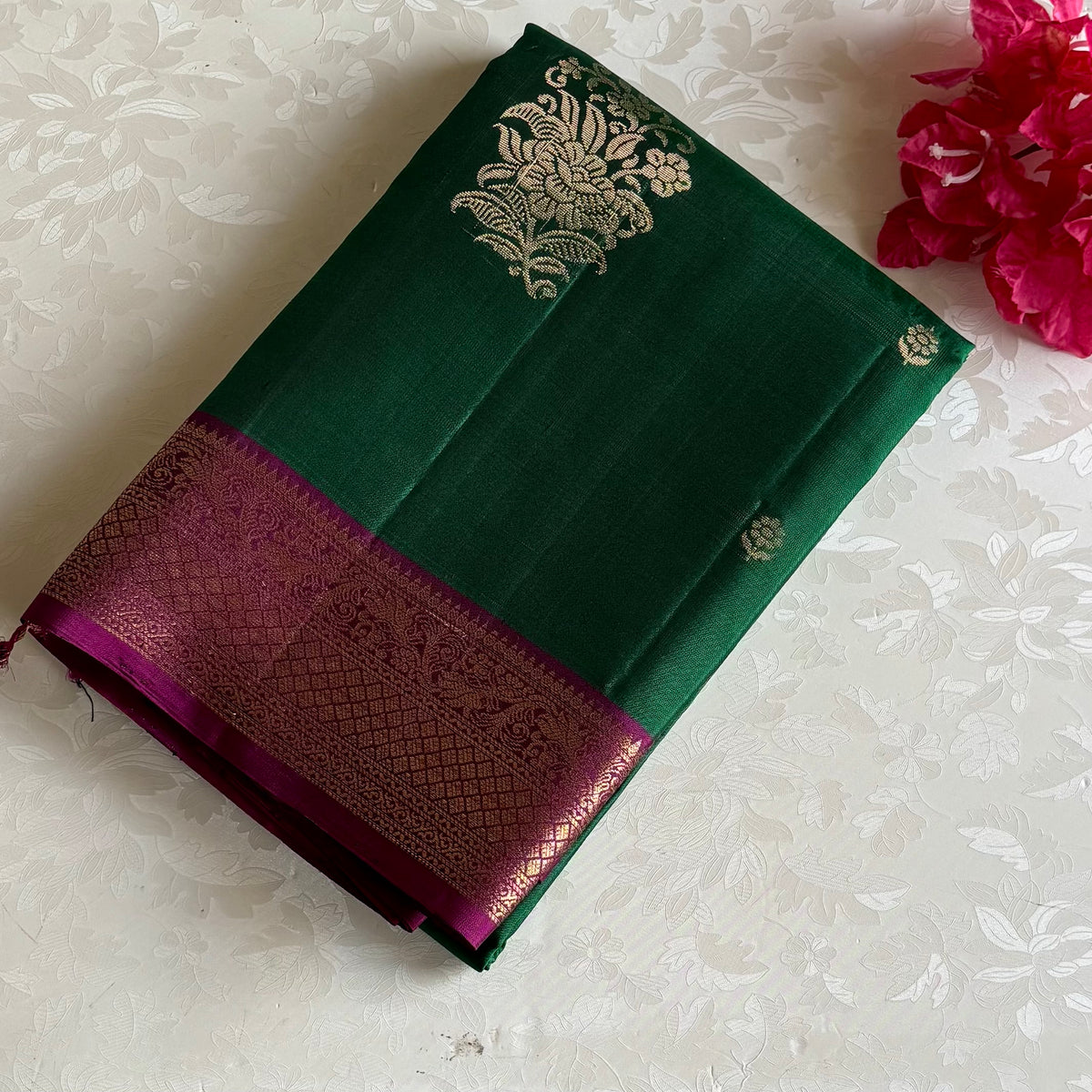 Emerald Green Designer Pure Silk Saree With Magenta Pallu Gold Jaal