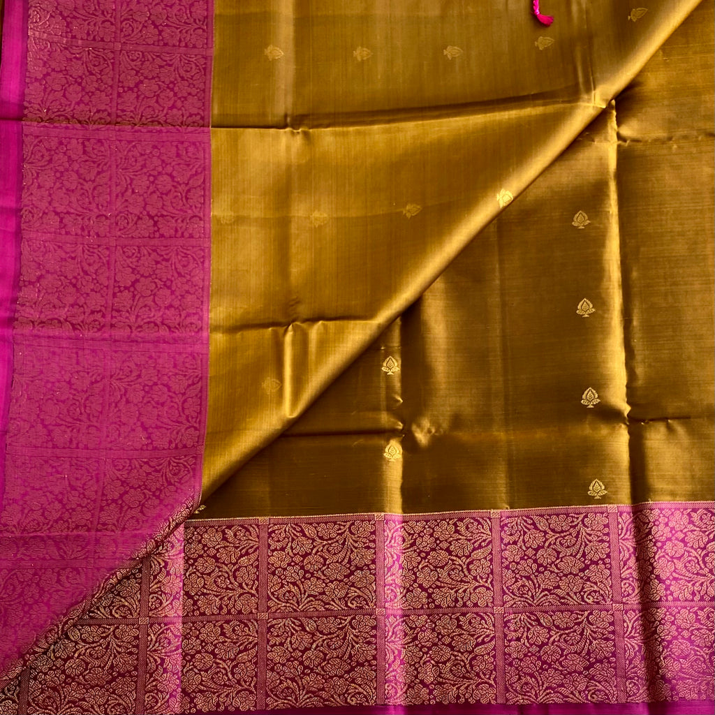Antique Mehandi Green Designer Pure Silk Saree With Rani Pink Pallu