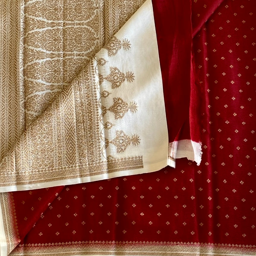 Deep Crimson Banarasi Soft Crepe Silk With Antique Ivory Pallu