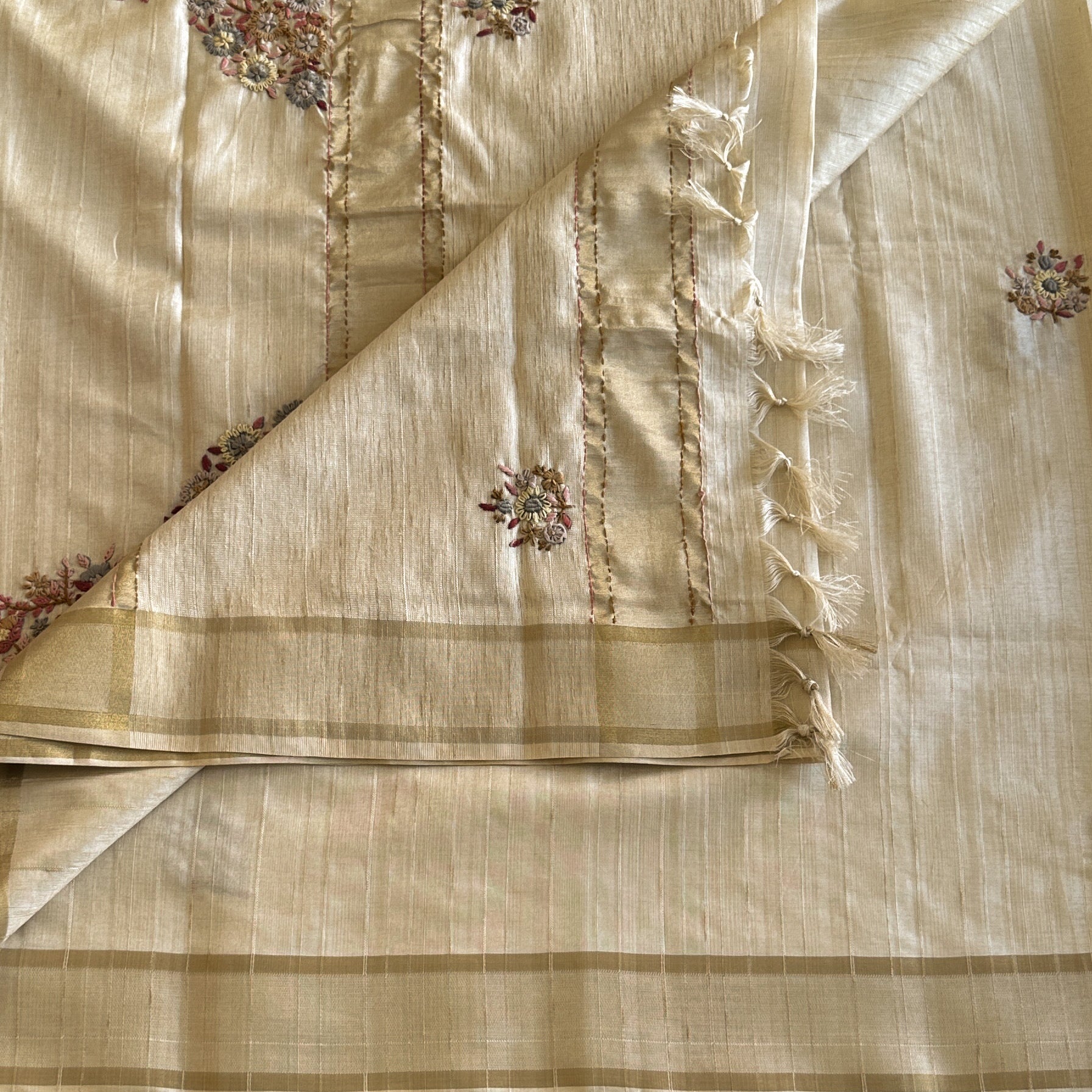 Elegant Ivory Silk Embroidered Saree With Gold Border Traditional Wear