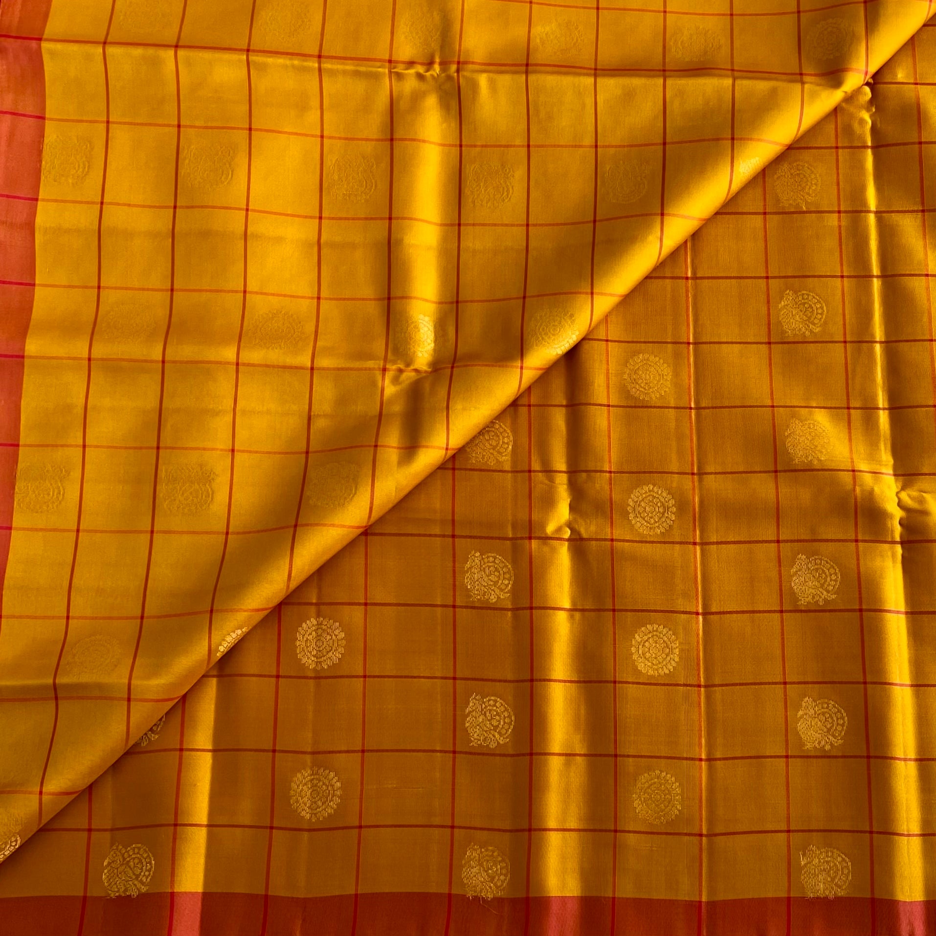 Mustard Yellow Designer Pure Silk Checkered Beauty With Pinkish Red Pallu