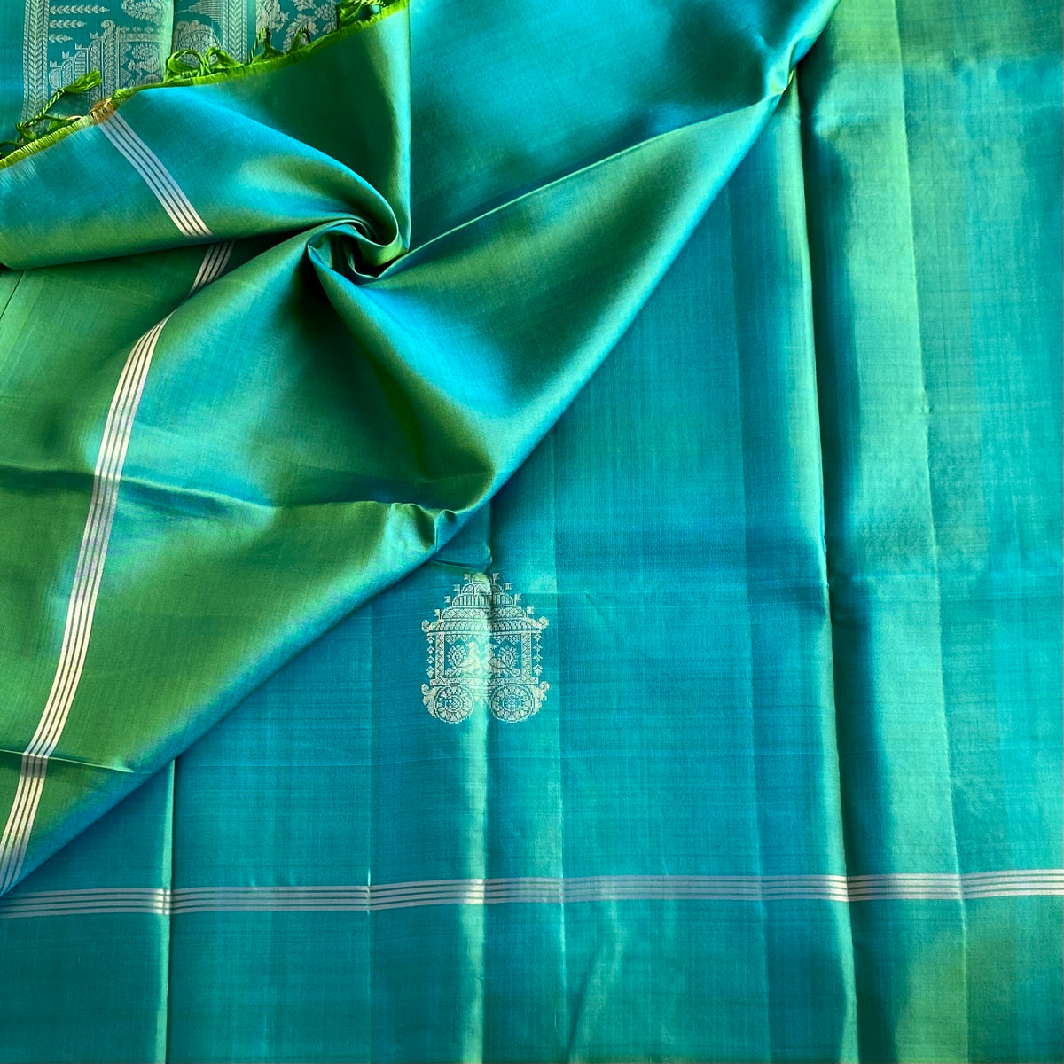 Dual Shaded Sea Green Designer Handwoven Pure Silk