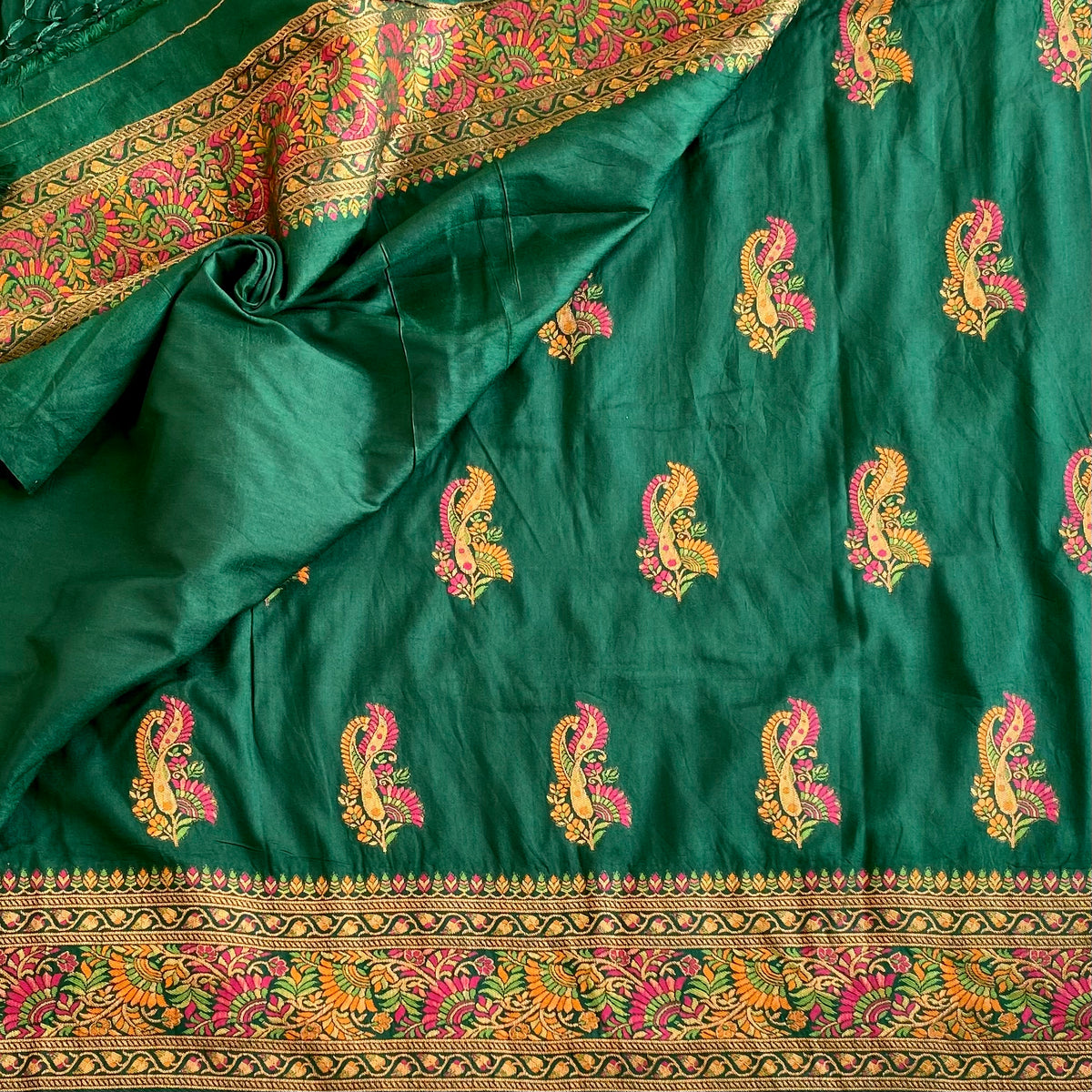 Deep Emerald Green Meenakari(Woven not printed )Soft Tussar Saree With Vibrant Woven Pallu
