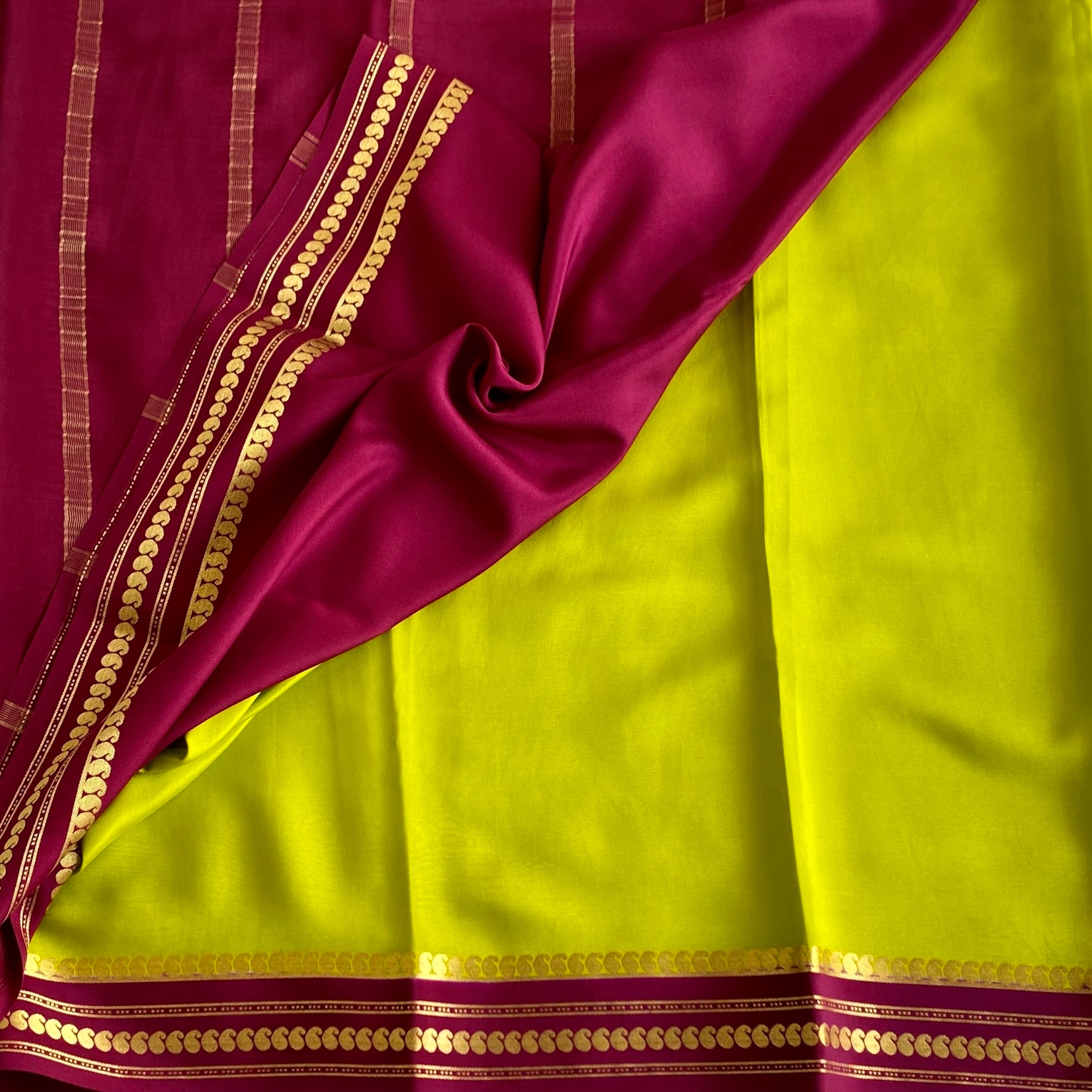 Stunner Green Mysore Crepe Silk Saree With Deep Magenta Pallu And Gold Border