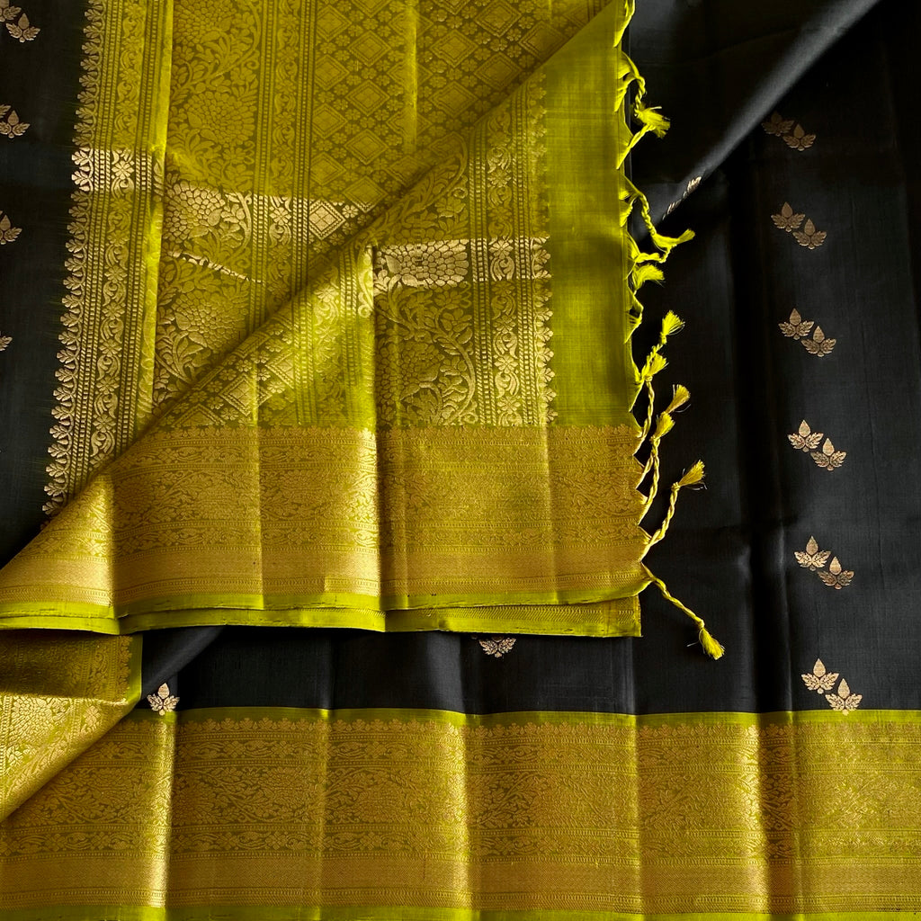 Jet Black Designer Pure Silk with Twin Buttas & Olive Green Contrast