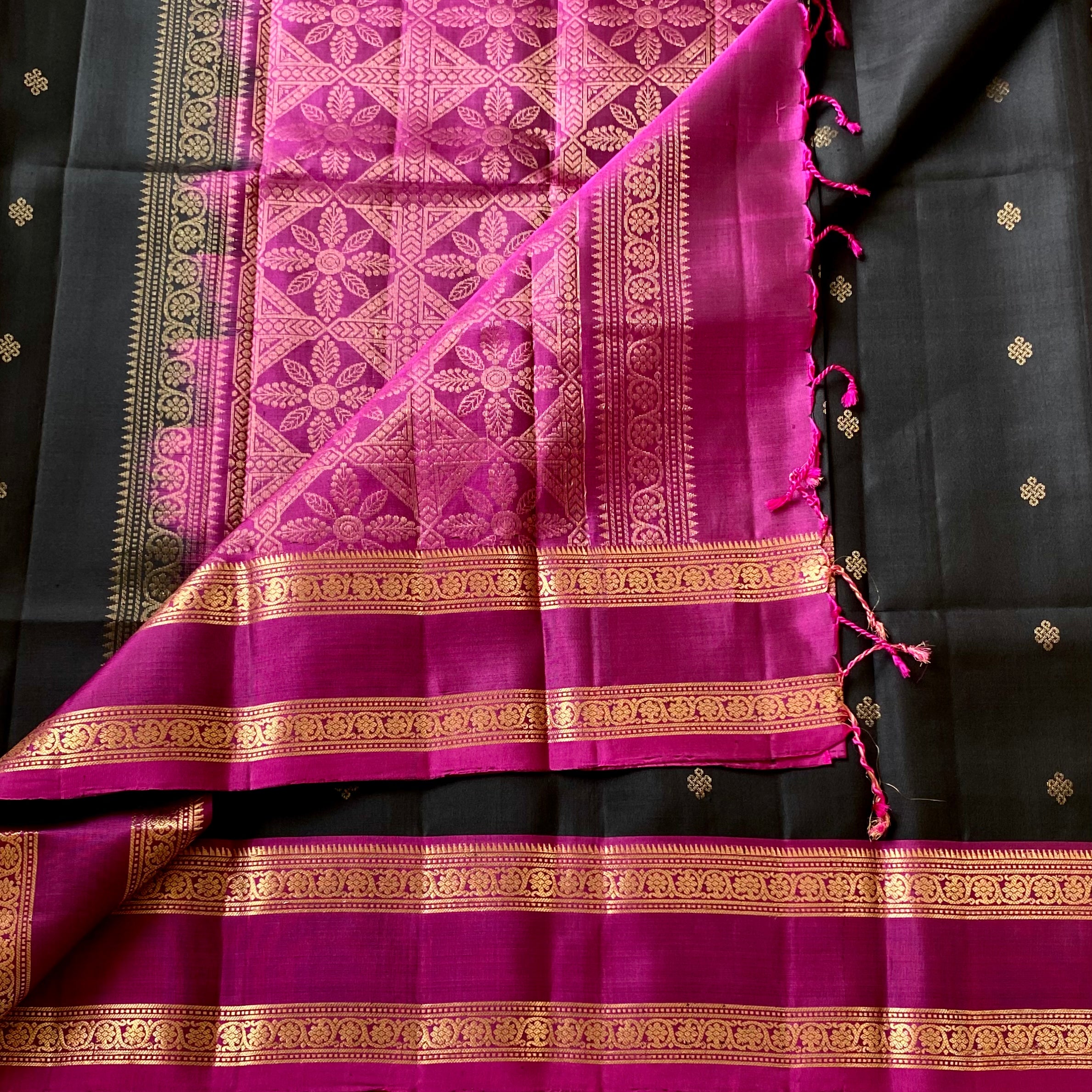 Stunner Black with magenta retta petta borders designer pure silk